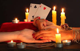 COMMENT CONNAITRE LE SORT DE SON AVENIR AMOUREUX